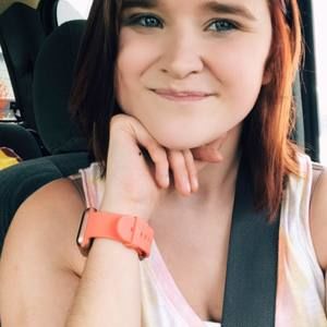 Meet your Posher, Michaela